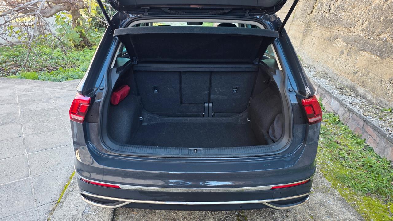 Volkswagen Tiguan 2.0 TDI 150 CV SCR DSG Elegance