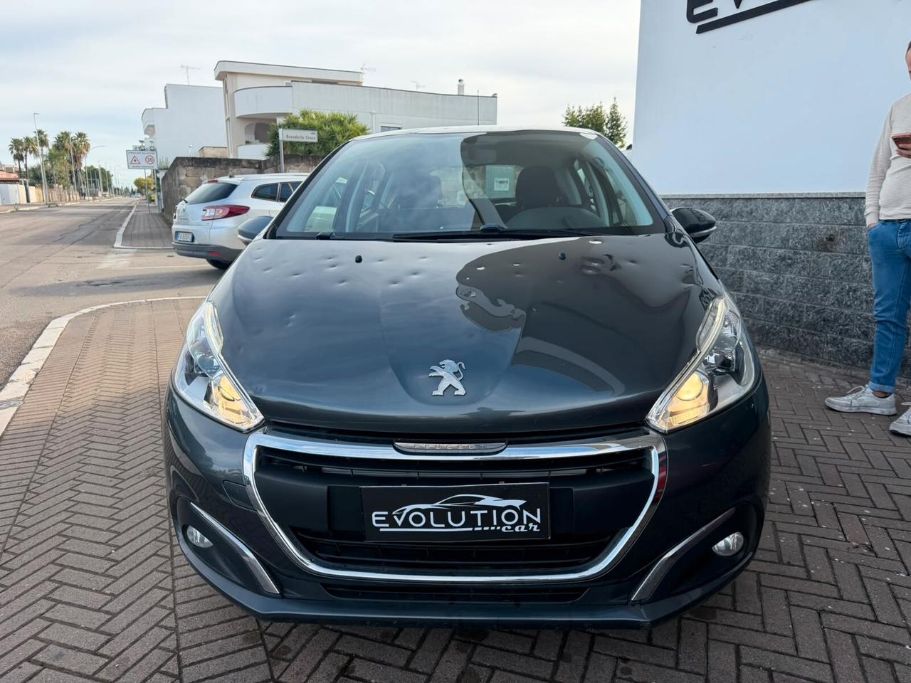 Peugeot 208 BlueHDi 75 5 porte Allure
