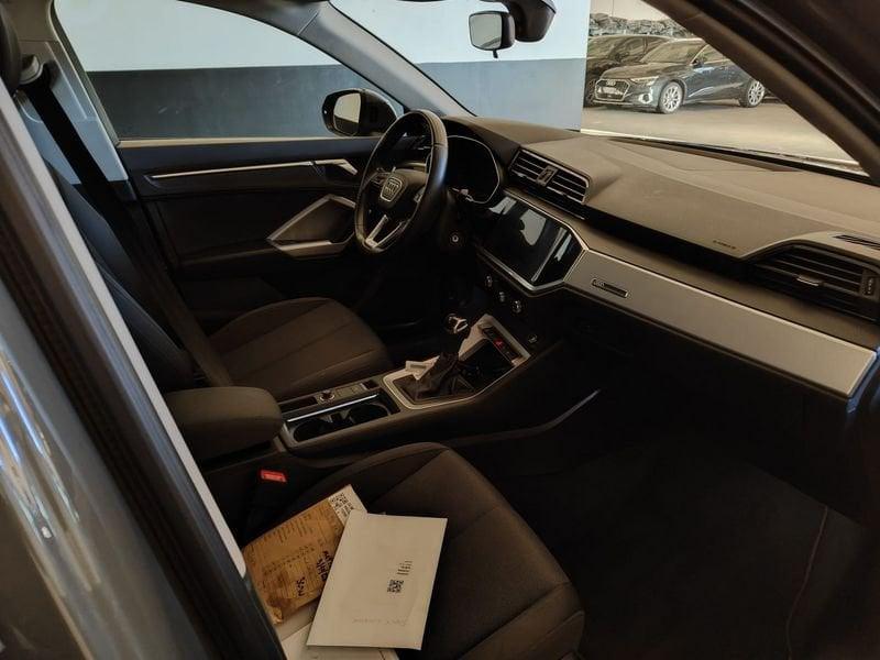 Audi Q3 Q3 SPB 45 TFSI e S tronic Business Plus