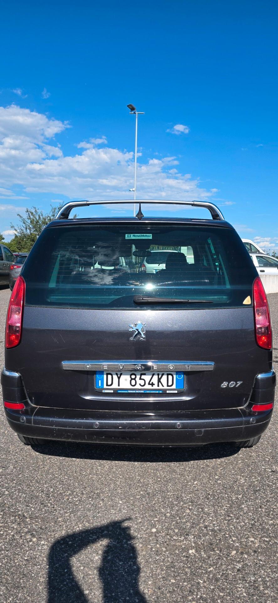 Peugeot 807 2.0 HDi S