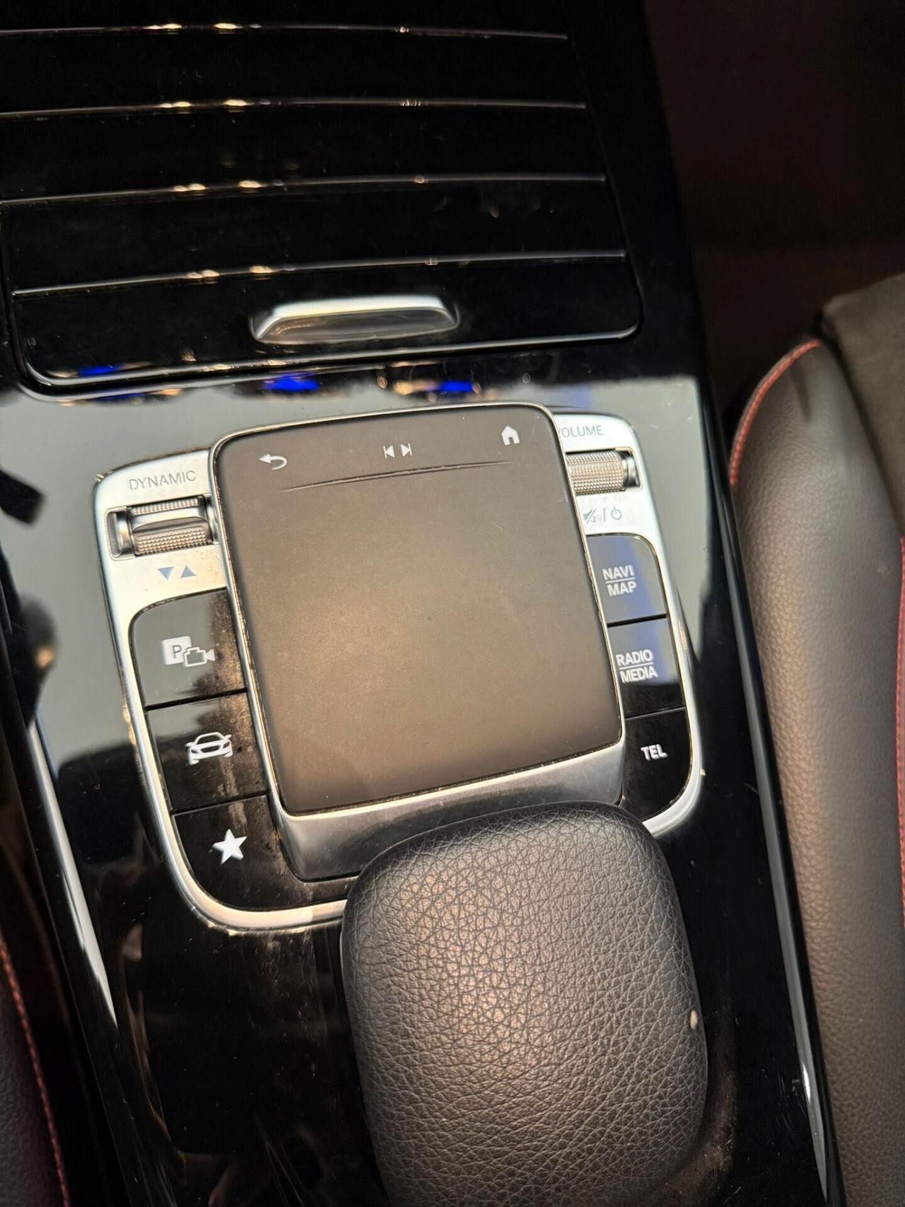 MERCEDES CLASSE A 180 AMG LINE PREMIUM 90milakm