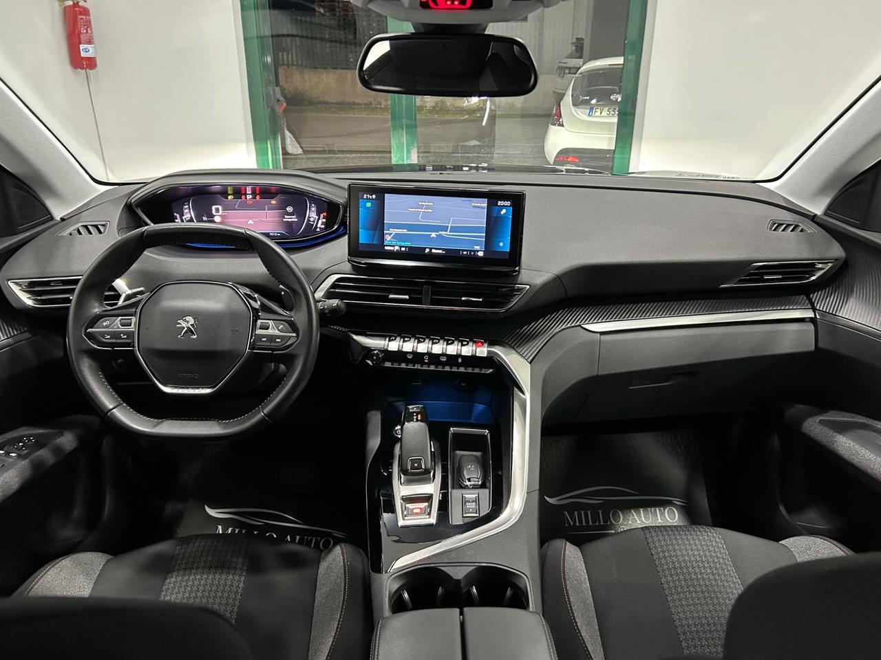 Peugeot 3008 BlueHDi 130 S&S EAT8 Allure