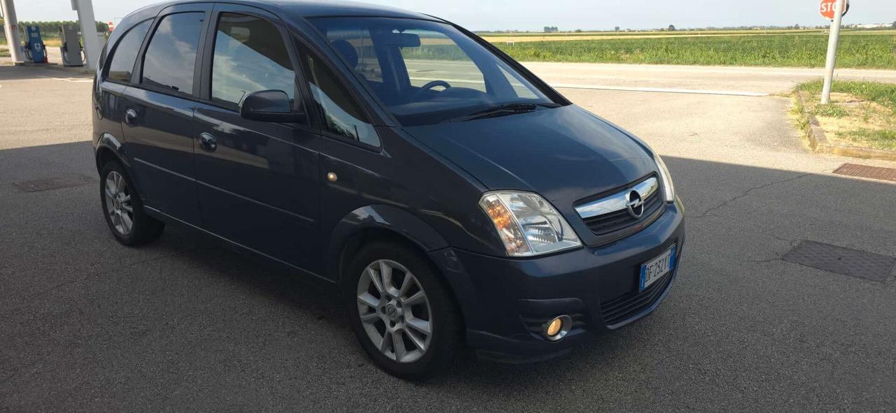 Opel Meriva 1.7 CDTI 101CV Cosmo