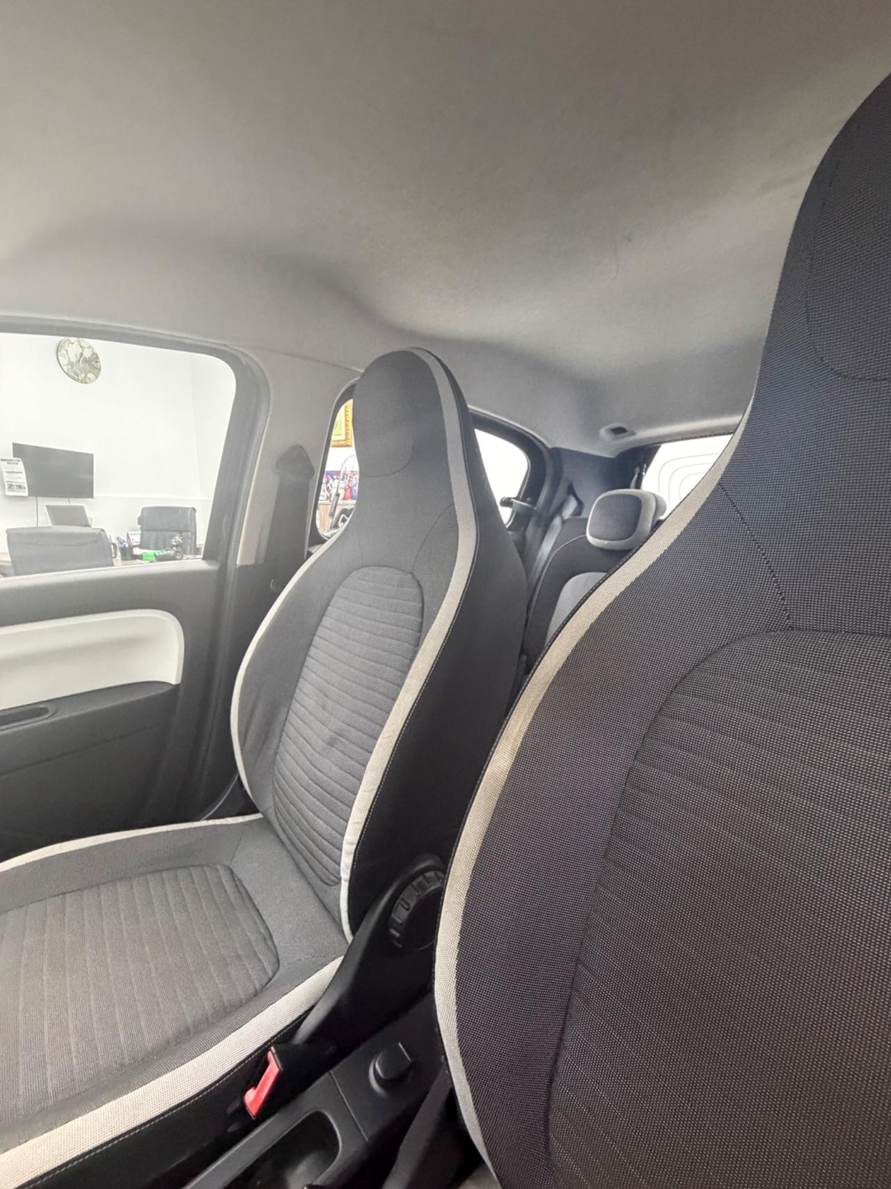 Renault Twingo SCe Lovely