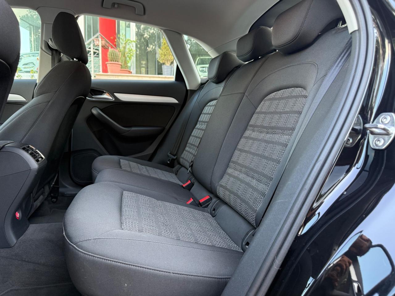 Audi Q3 2.0 TDI 150 CV Business