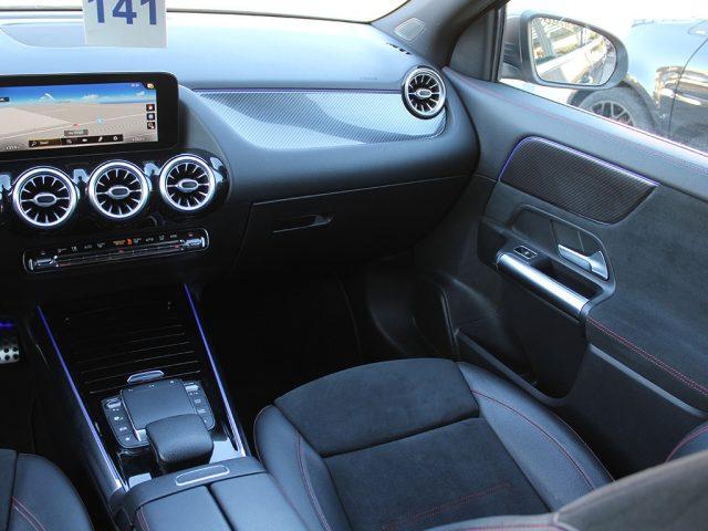 MERCEDES-BENZ GLA 200 d Automatic Premium