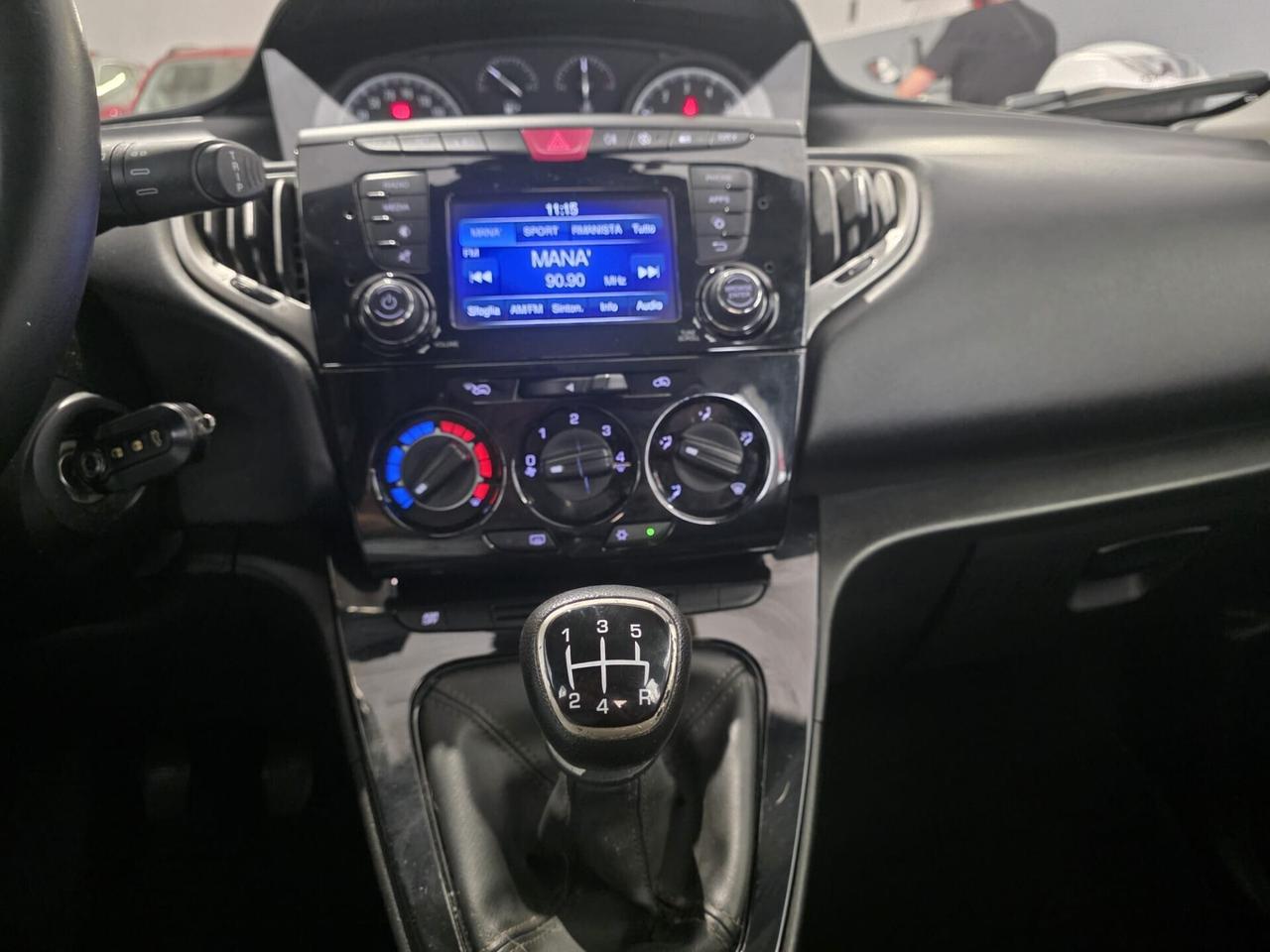 Lancia Ypsilon 1.2 69 CV unico proprietario