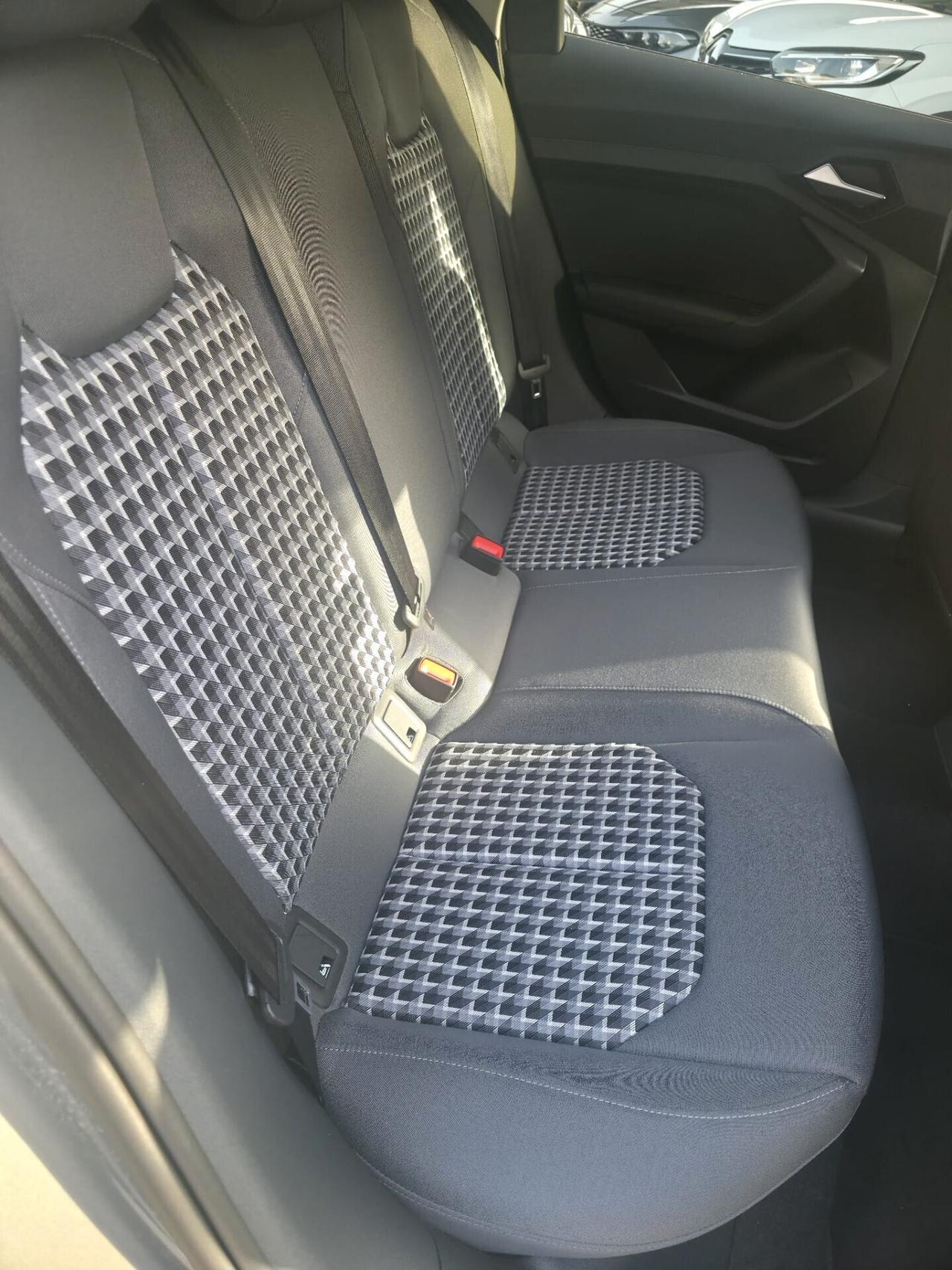 Audi A1 allstreet 30 TFSI Identity Contrast