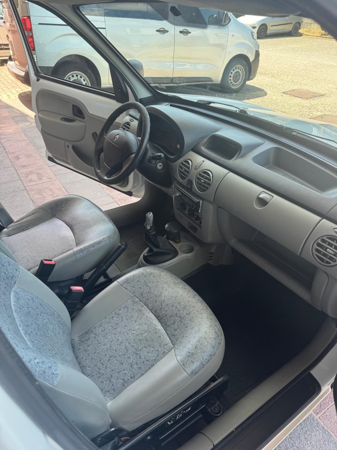 RENAULT KANGOO