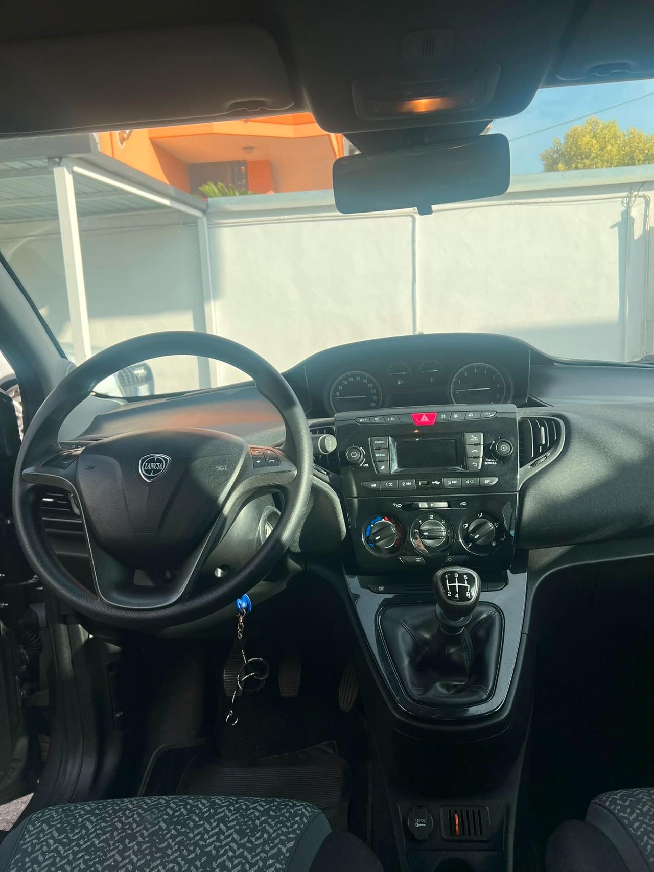 Lancia Ypsilon 1.2 69 CV 5 porte GPL Ecochic Elefantino Blu