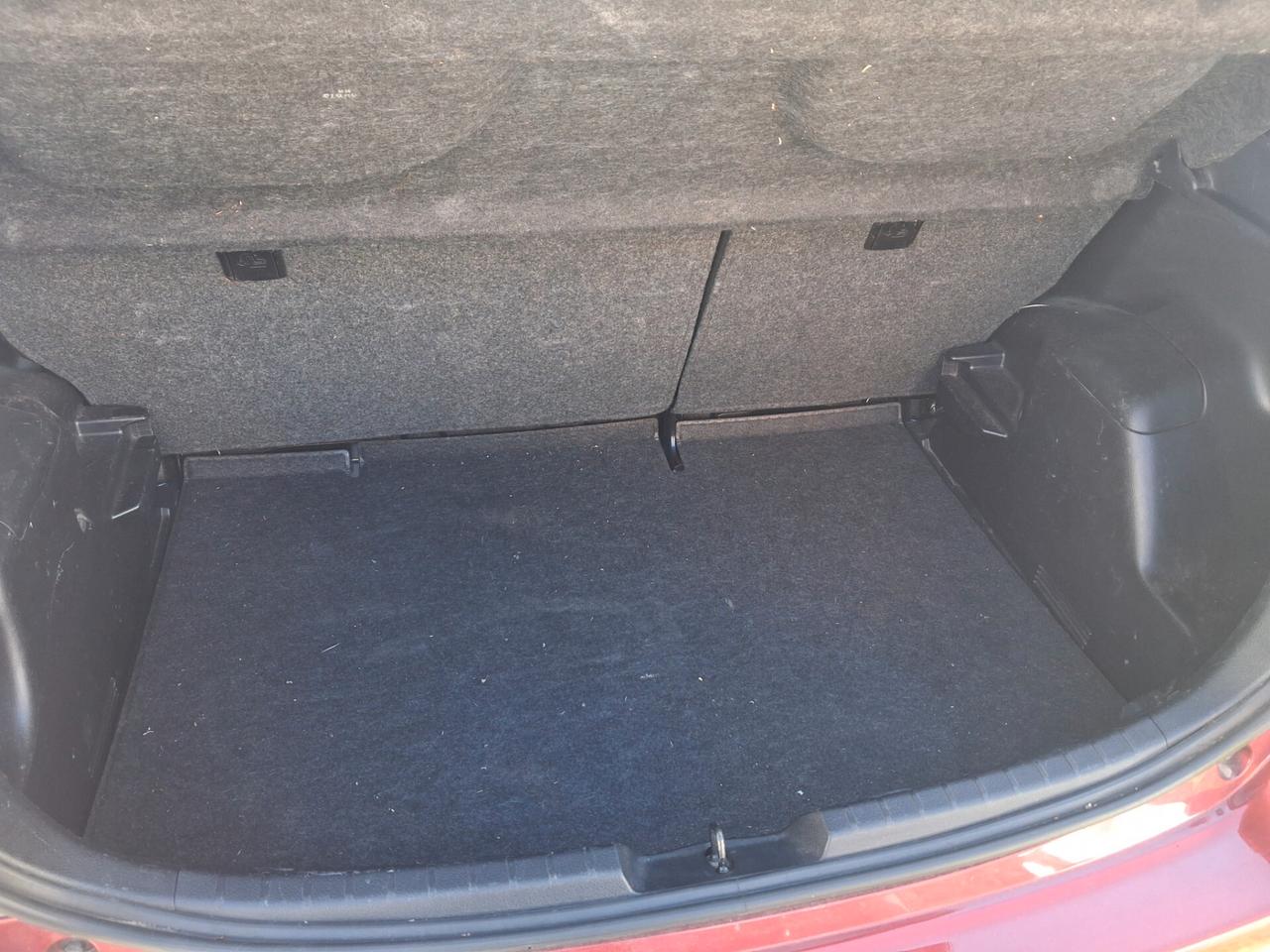 Toyota Yaris 1.3 5 porte Lounge