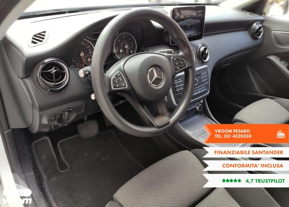 MERCEDES GLA (X156) GLA 200 d Automati...