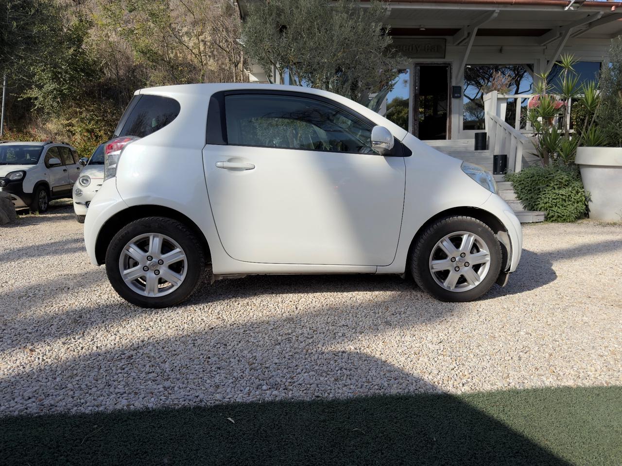 Toyota iQ 1.0 Multidrive Versione Lancio