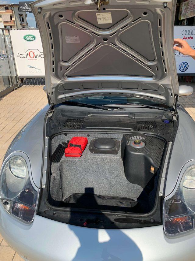 PORSCHE 996 CARRERA 4 CABRIO MANUALE