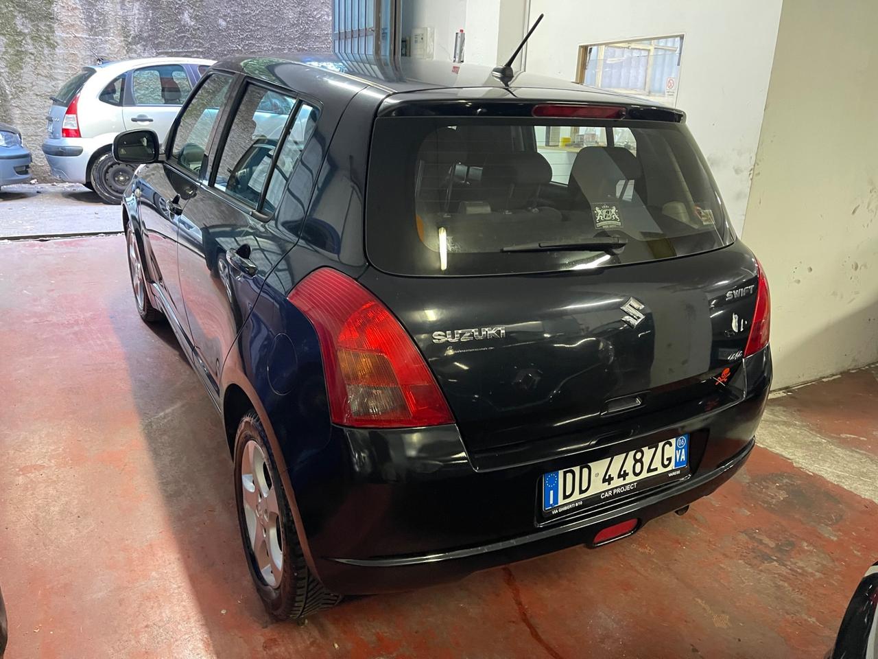 Suzuki Swift 1.3 4x4 5p. GL