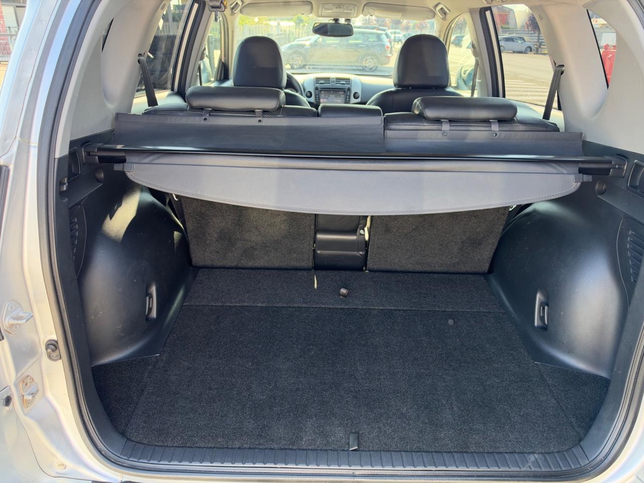 Toyota RAV 4 RAV4 2.2 D-4D 150 CV DPF Luxury