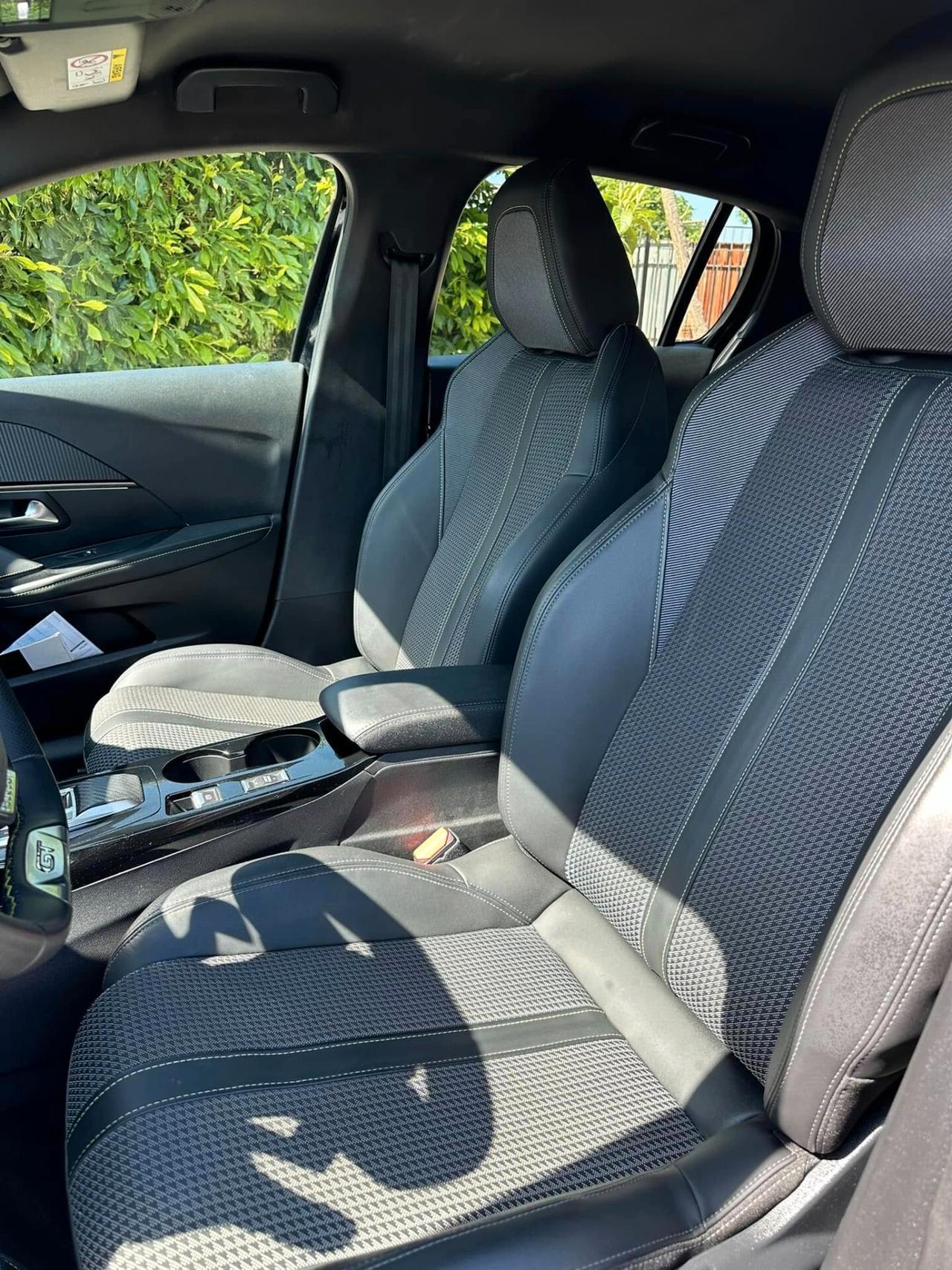 Peugeot 208 PureTech 130 Stop&Start EAT8 5 porte GT
