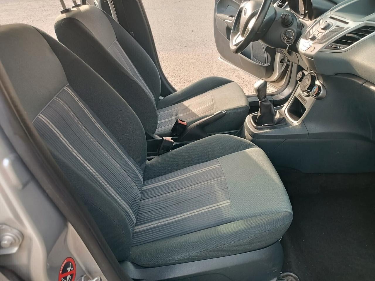 Ford Fiesta 2009--1.2 Benzina Neopatentati