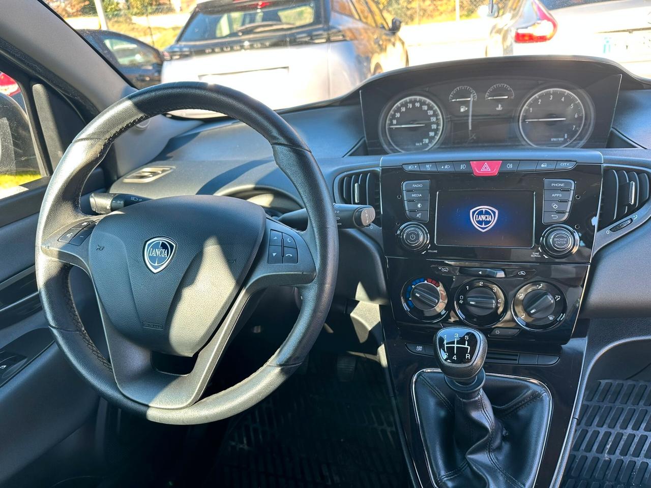 Lancia Ypsilon 1.2 69 CV 5 porte Gold