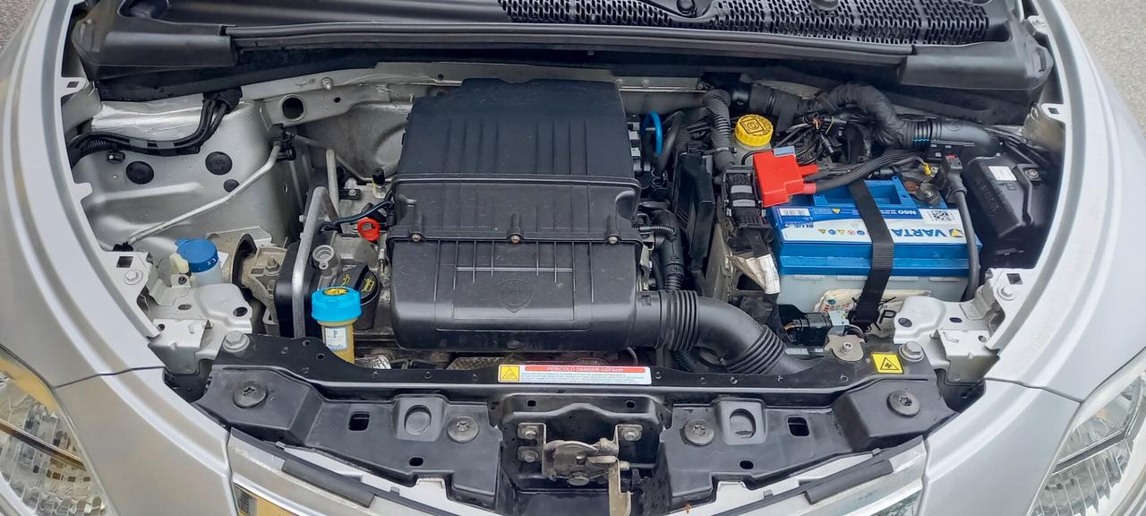 Lancia Ypsilon Benzina cc. 1.242 - 5 Porte 5 Posti UTILIZZABILE ANCHE PER I NEOPATENTATI.