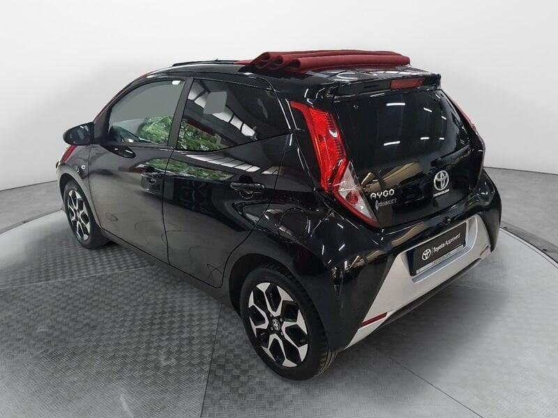 Toyota Aygo Connect 1.0 VVT-i 72 CV 5 porte x-wave