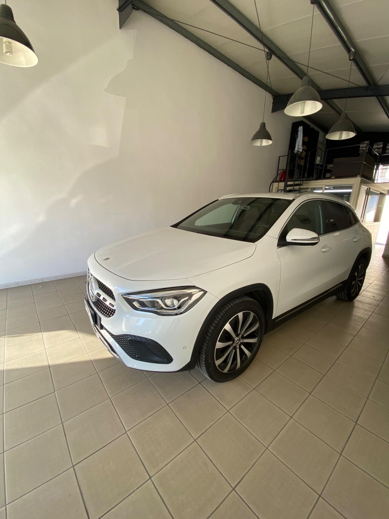 Mercedes-benz GLA 220 200 d Automatic Premium