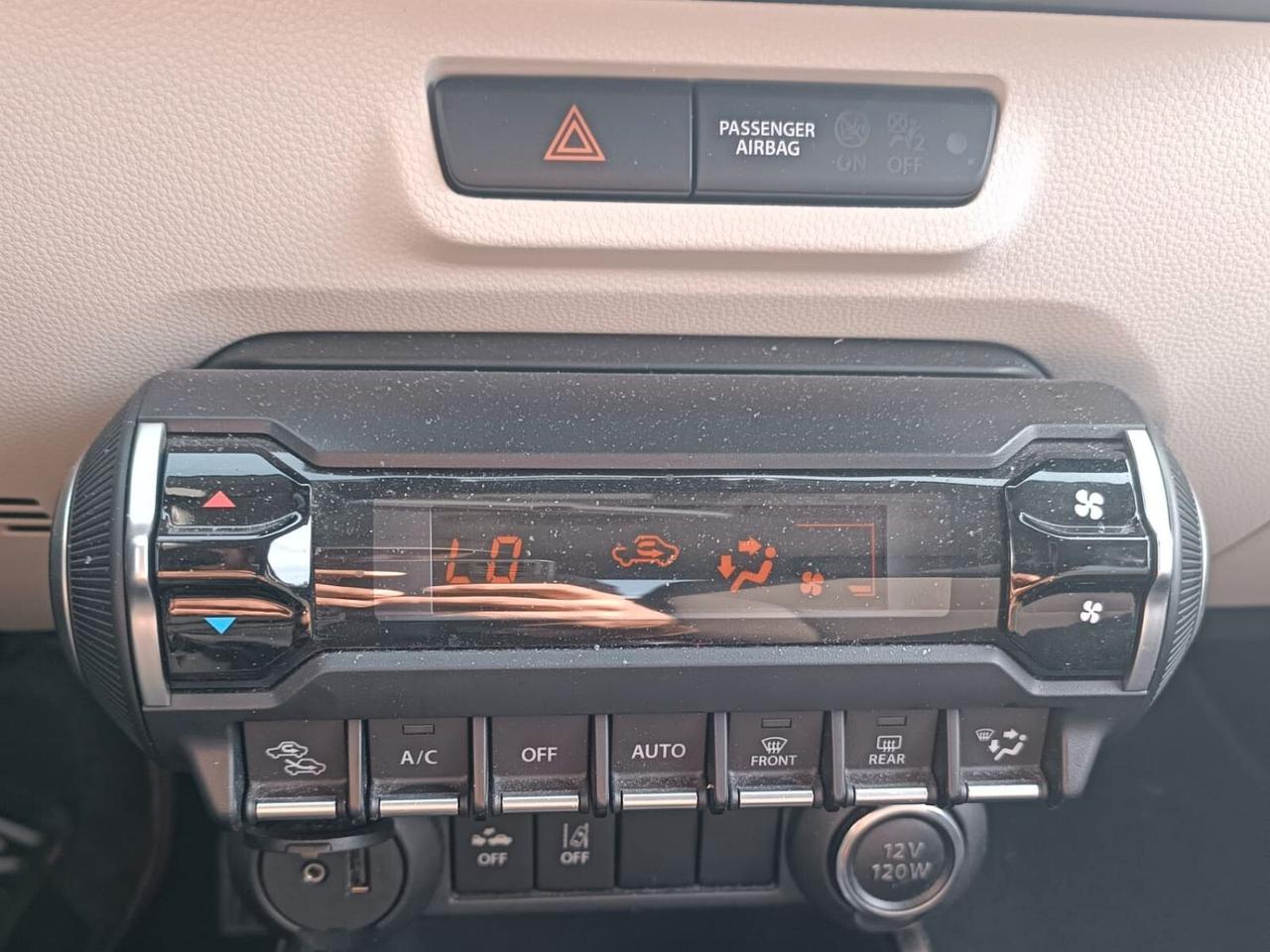 Suzuki Ignis 1.2 Hybrid Top