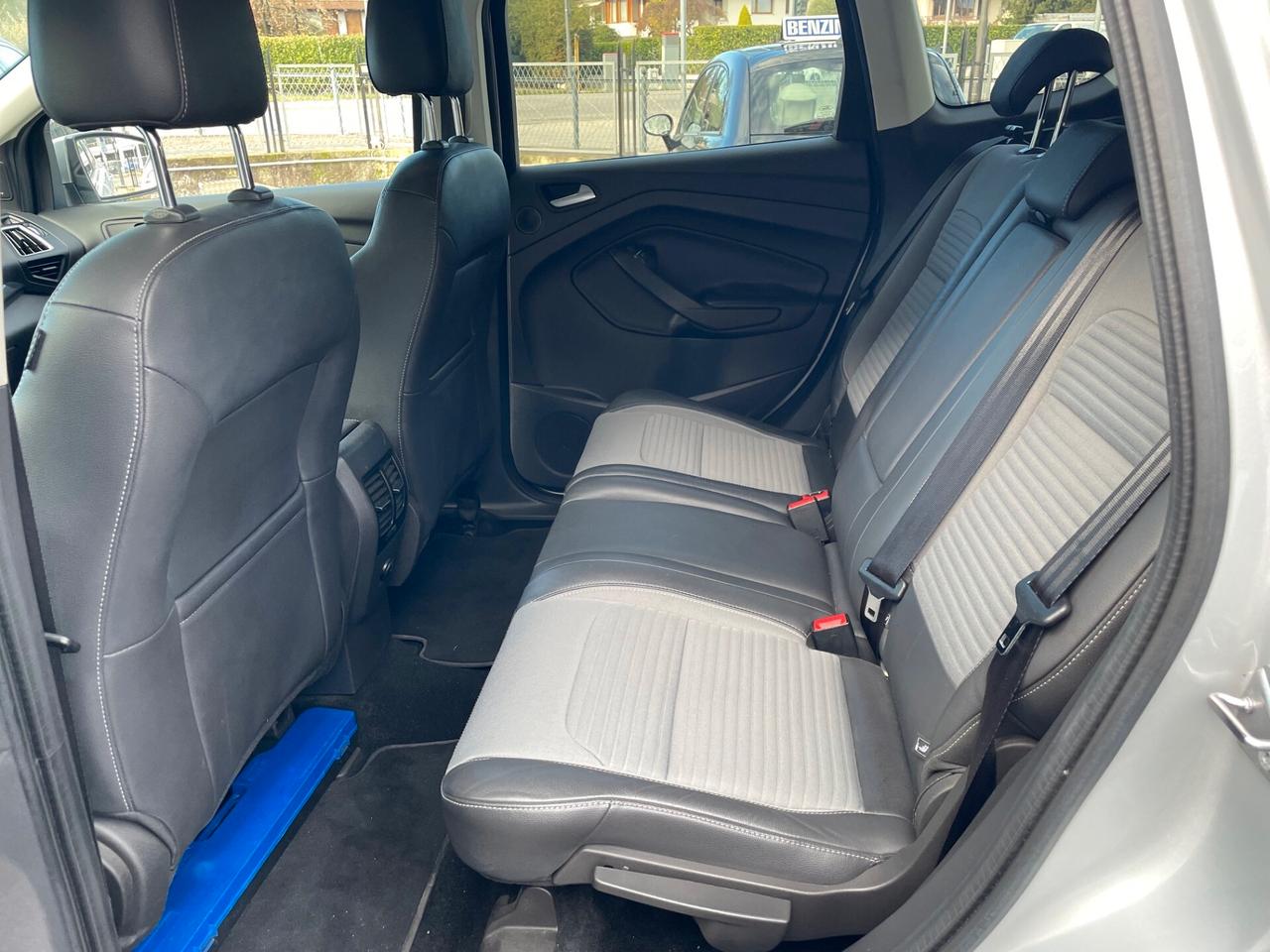 Ford Kuga 1.5 TDCI 120 CV S&S 2WD Titanium