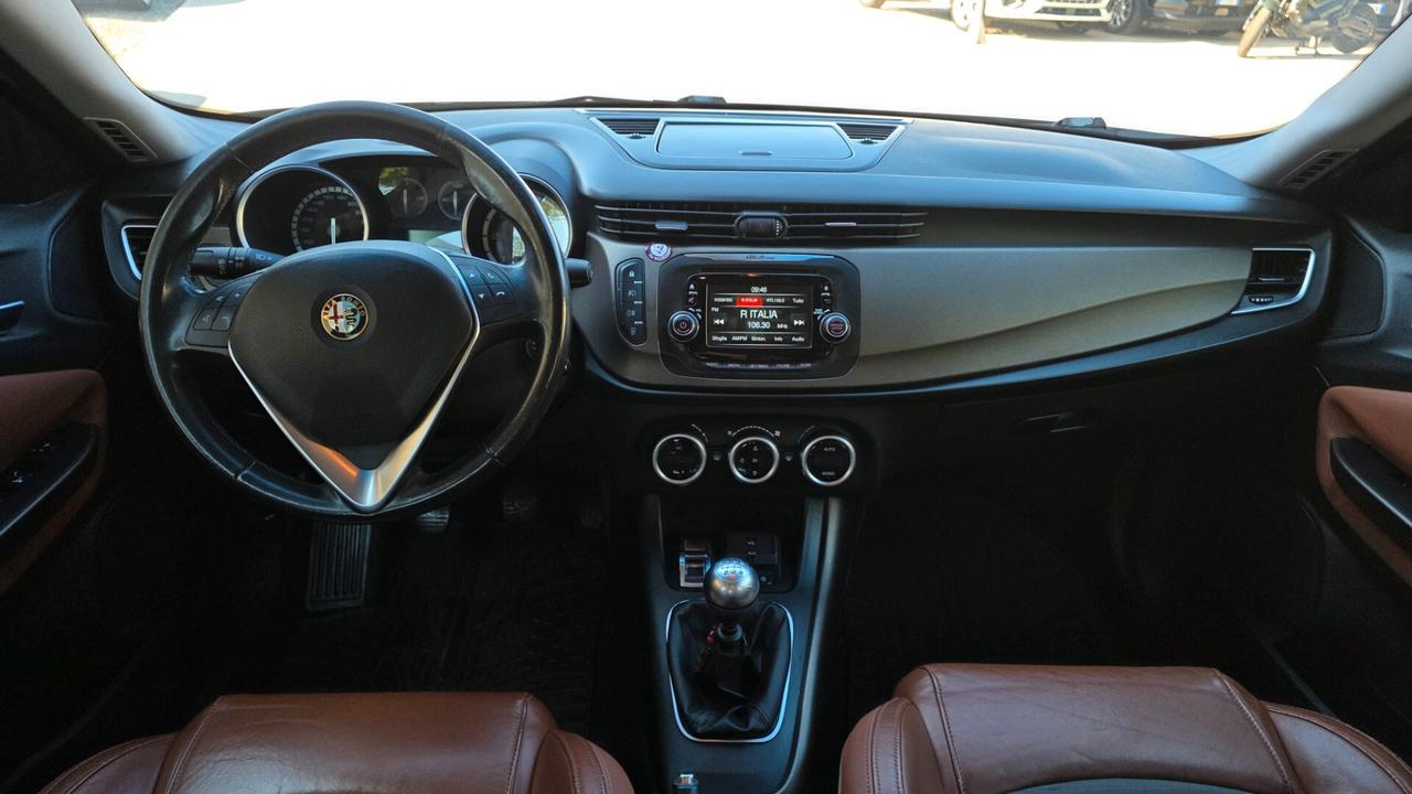 Alfa Romeo Giulietta 1.6 JTDm-2 105 CV Exclusive