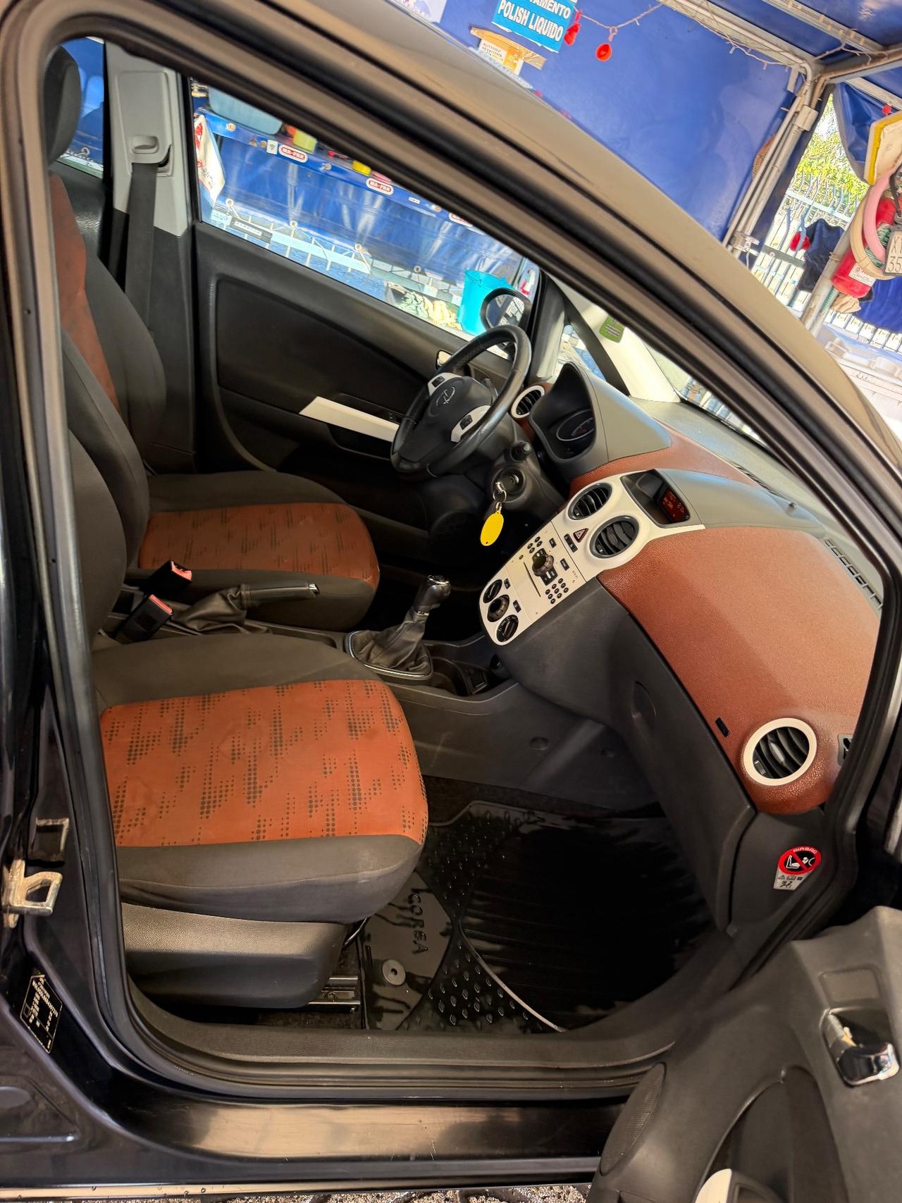 Opel Corsa 1.2 5 porte Elective