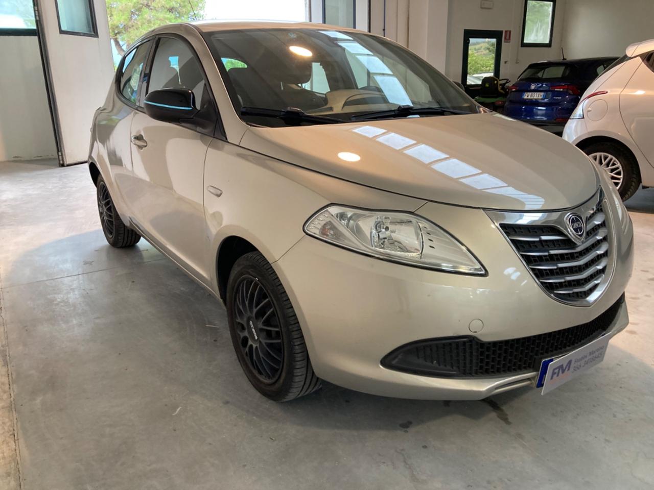 Lancia Ypsilon 1.2 69 CV 5 porte Elefantino pochi chilometri