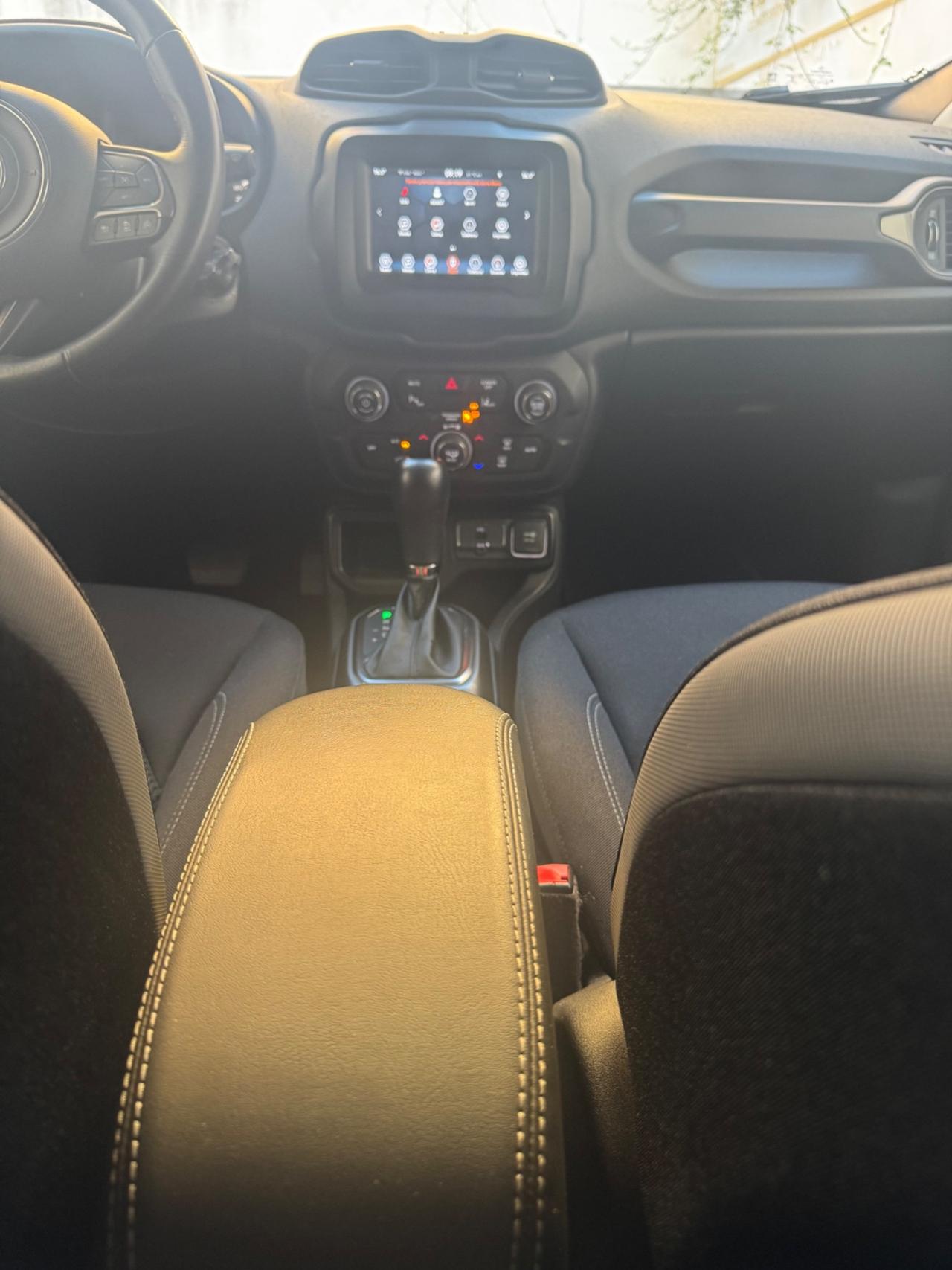Jeep Renegade 1.6 Mjt DDCT 120 CV Night Eagle