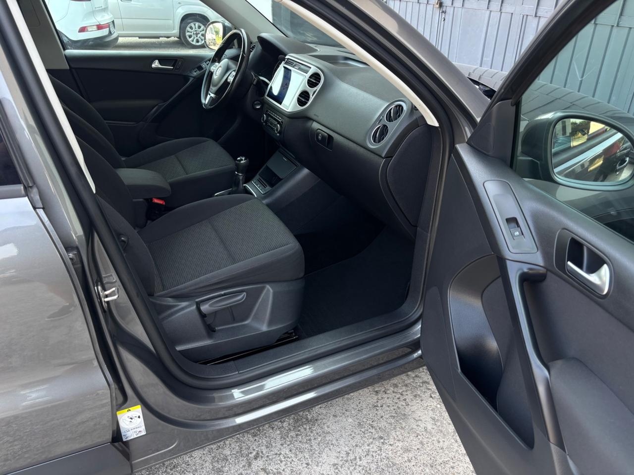 Volkswagen Tiguan 2.0 TDI. Garanzia 12 mesi