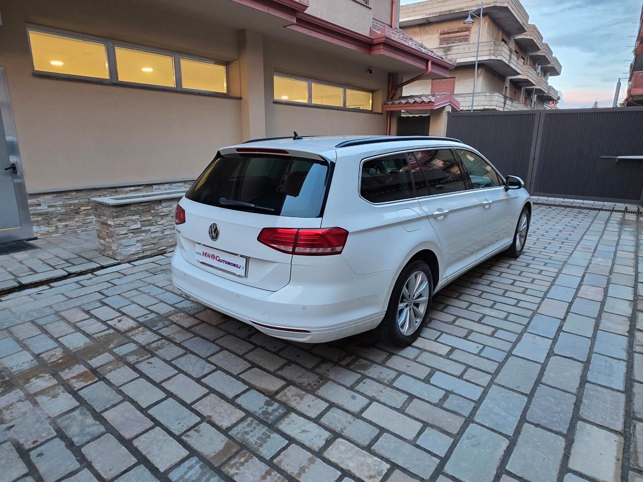 Volkswagen Passat Variant 2.0 TDI DSG Executive BlueMotion Tech.