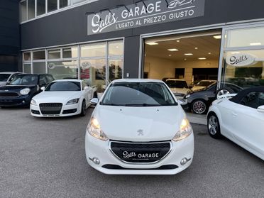 Peugeot 208 1.2 VTi 82 CV 5 porte Neopatentati