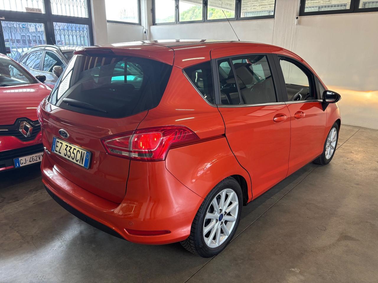 Ford B-Max 1.4 BENZ/GPL 2035 Titanium |OK NEOPATENTATI|