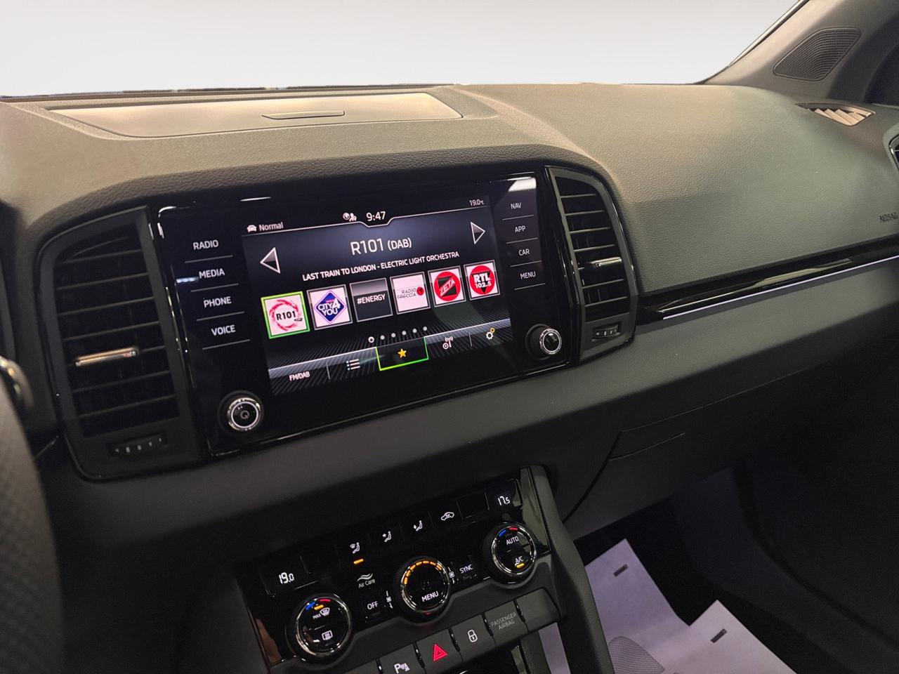 SKODA Karoq Sportline 2.0 TDI 110 kW 150 CV DSG