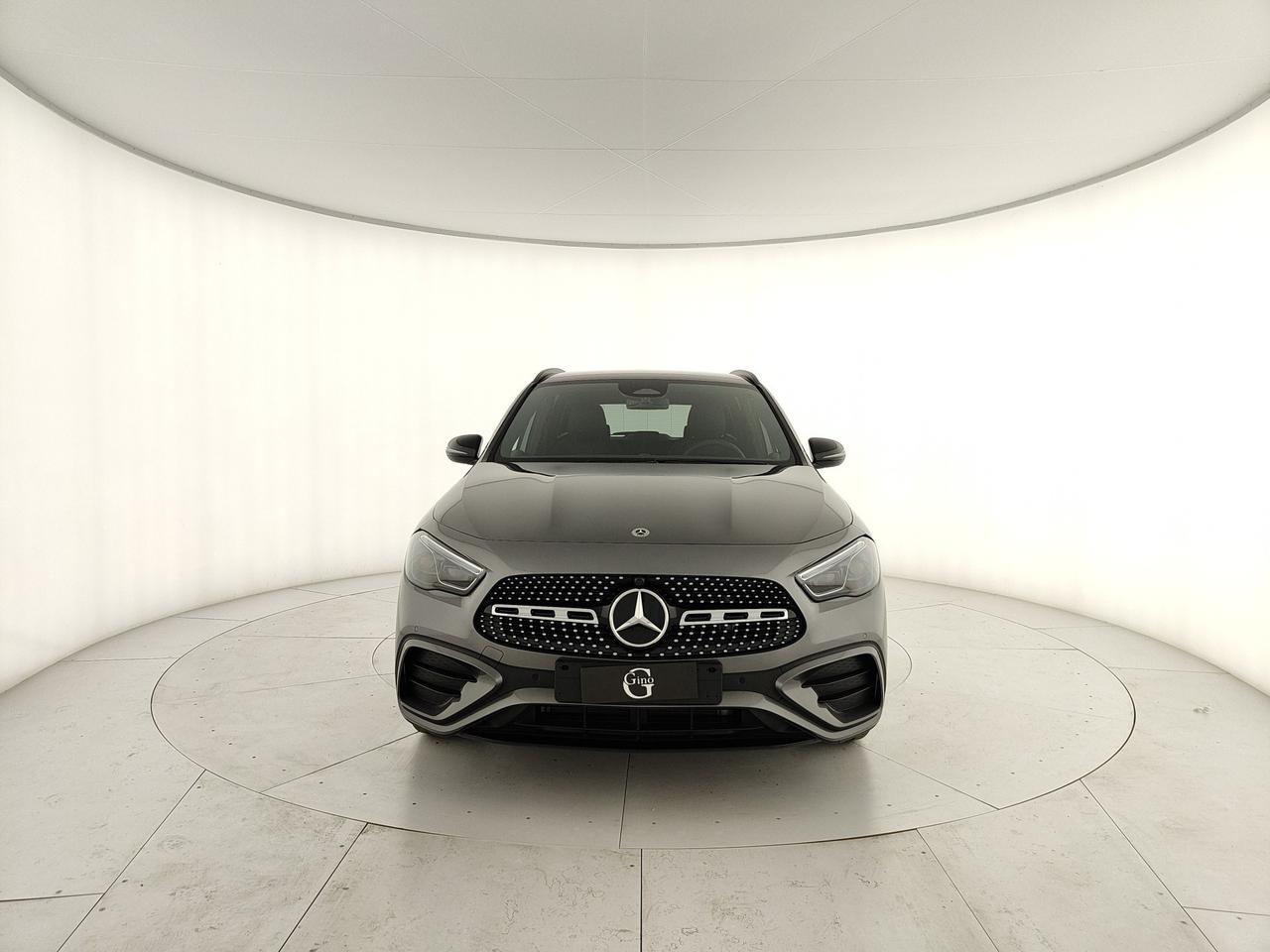 Mercedes-Benz GLA 200 d