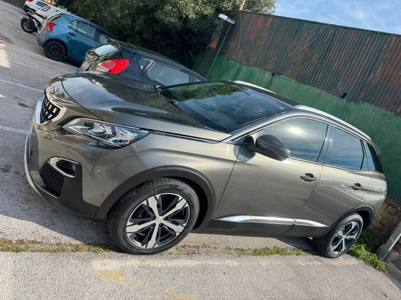 Peugeot 3008 BlueHDi 120 S&S Business