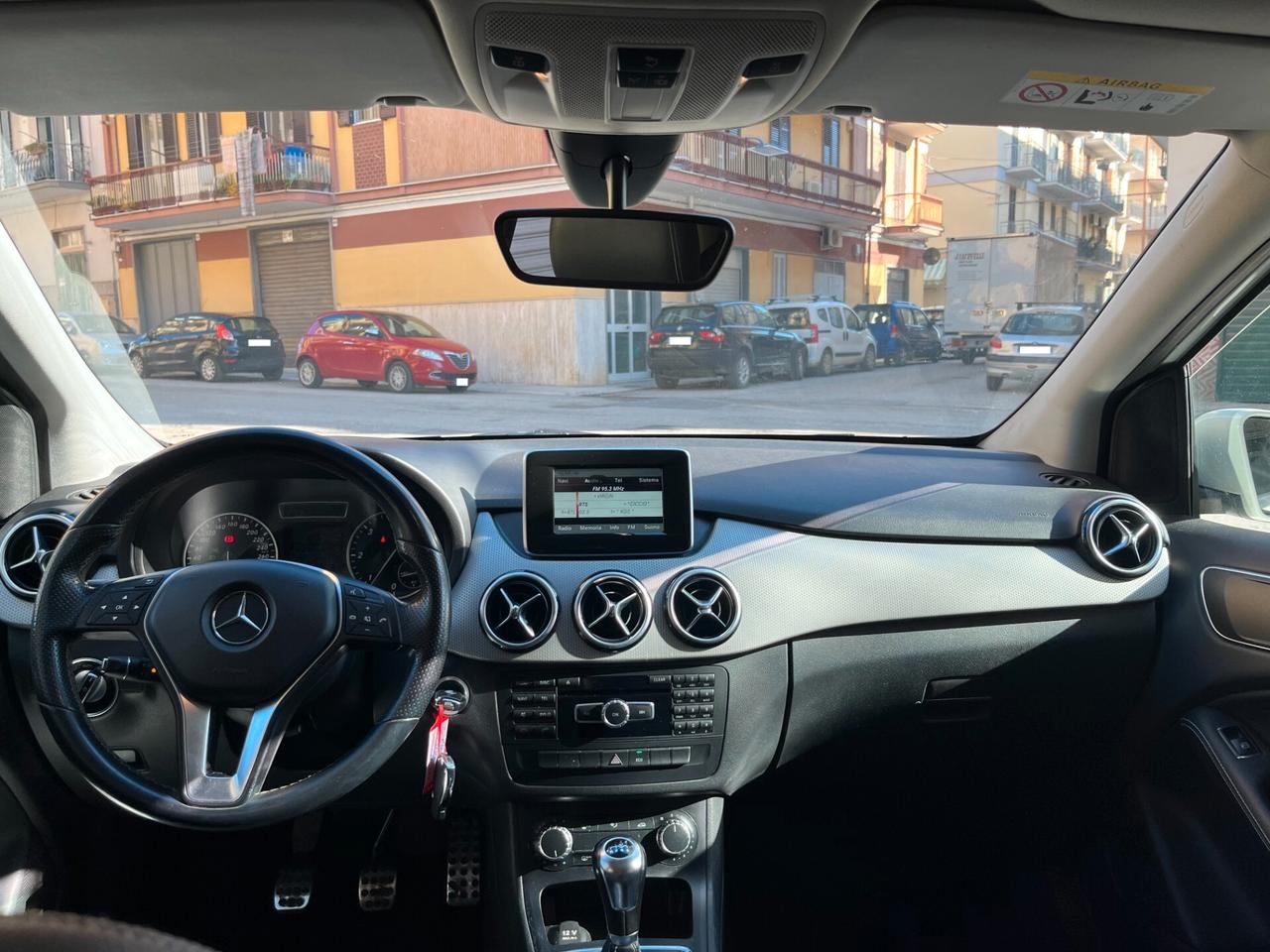 Mercedes-benz B 200 CDI Premium