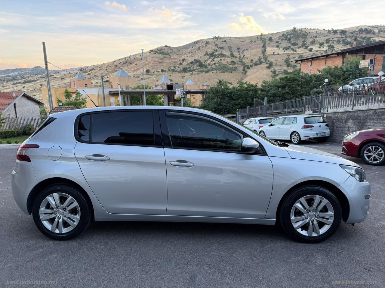 PEUGEOT 308 BlueHDi 120 S&S Allure