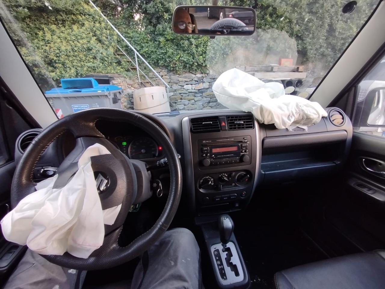 Suzuki Jimny 1.3i 16V cat 4WD Special SINISTRATA AIRBAG KO