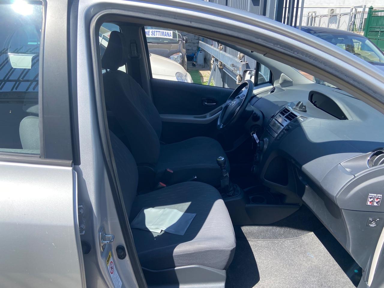 Toyota Yaris 1.3 5 porte Sol
