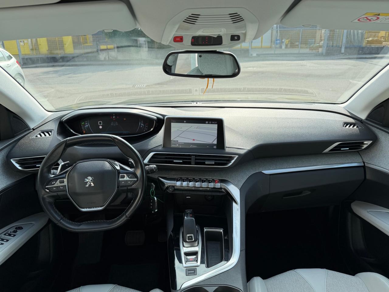 Peugeot 3008 BlueHDi 130 S&S EAT8 Allure