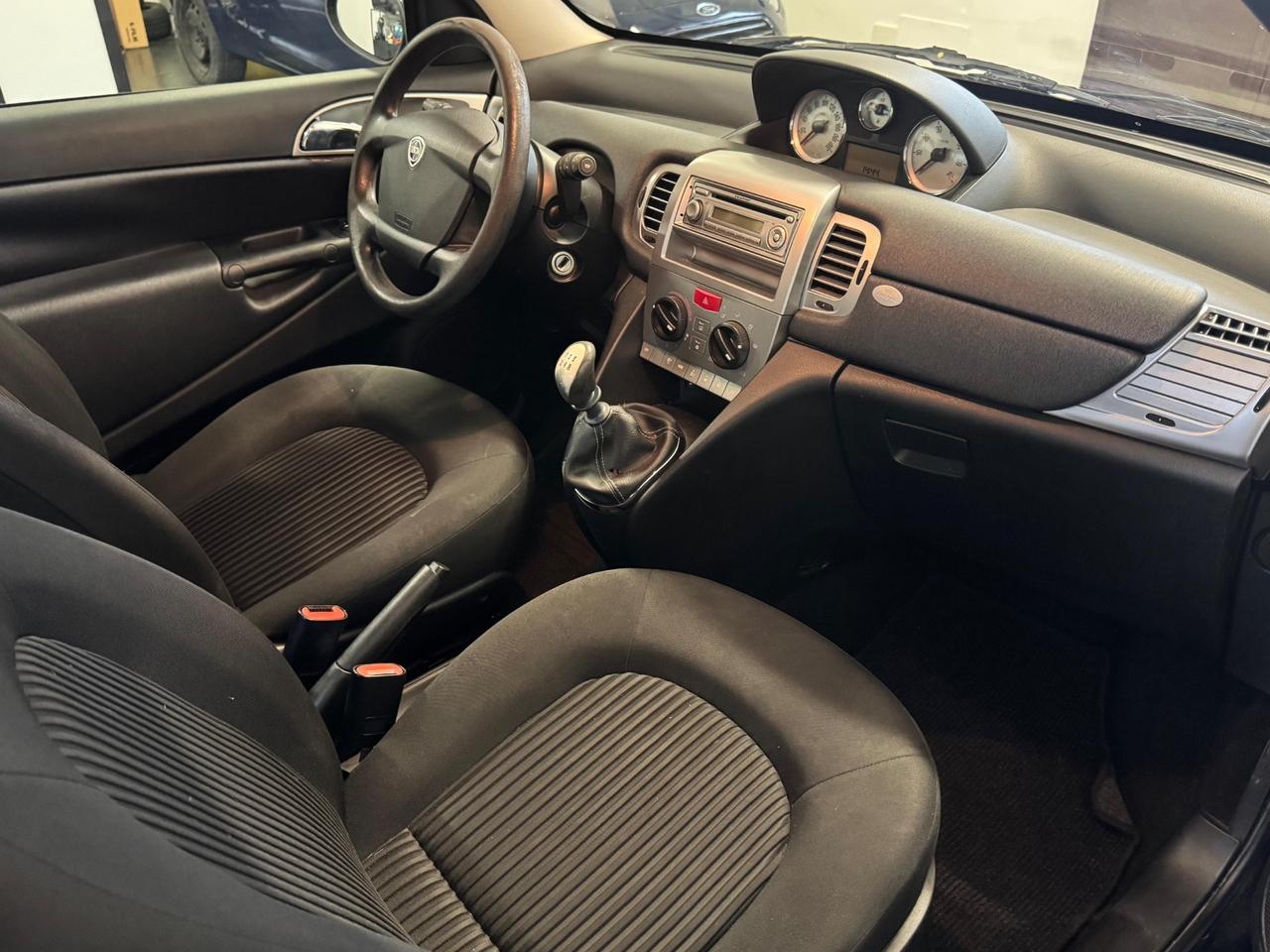 Lancia Ypsilon 1.2 benzina - adatta a neopatentati