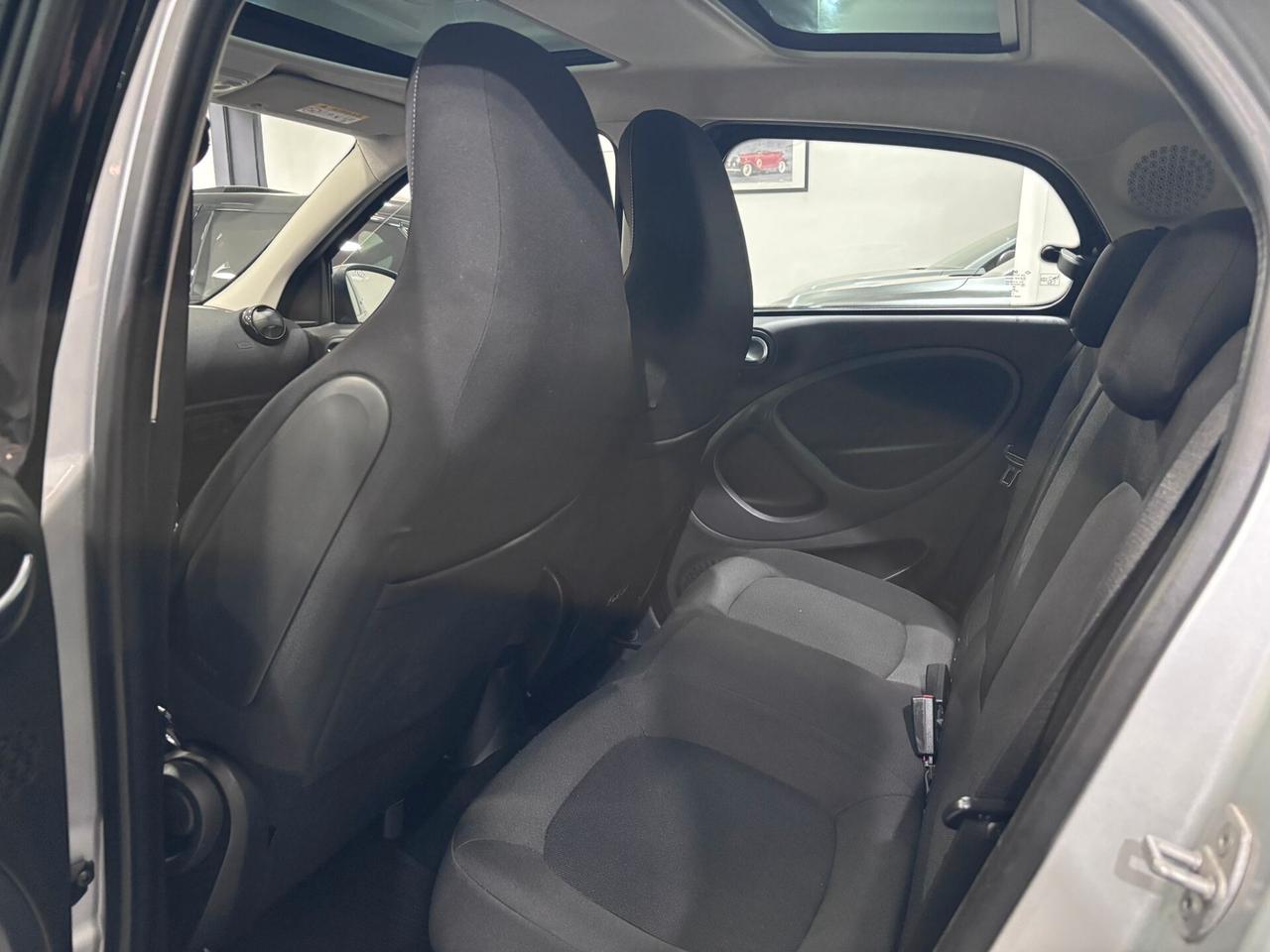 SMART FORFOUR 0.9 TWINAMIC TURBO PASSION TETTO-LED