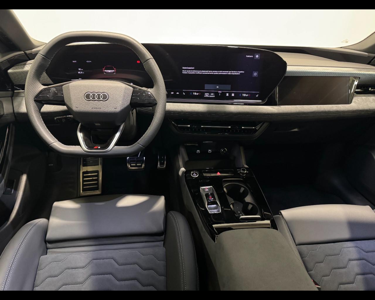 AUDI A6 SPORTBACK E-TRON PERFORMANCE S LINE EDITION