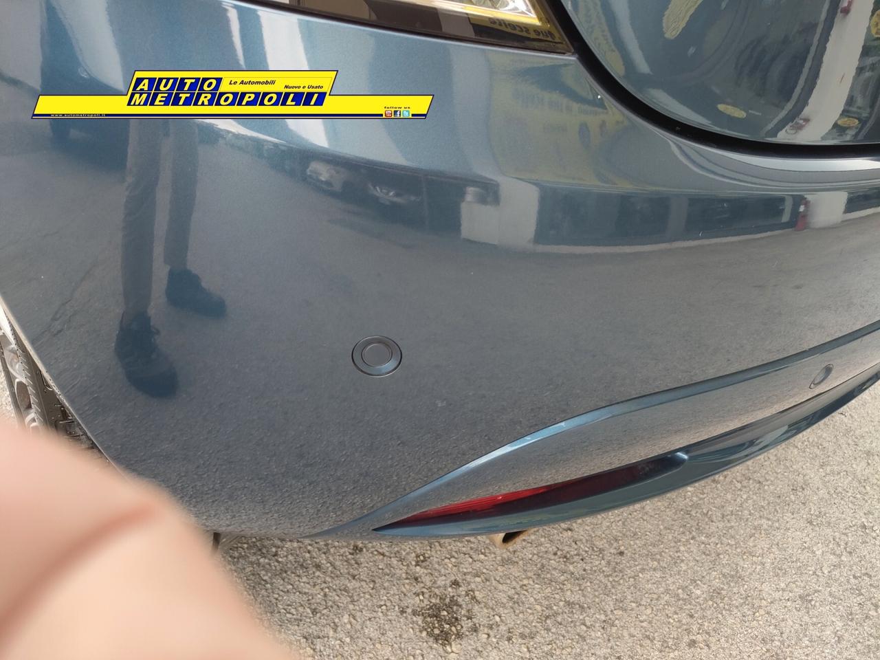 Lancia Ypsilon 1.0 FireFly S&S Hybrid Platino