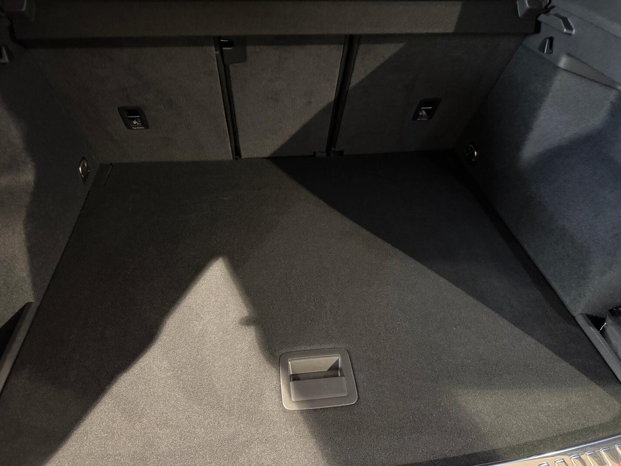 Audi Q3 35 2.0 tdi Advanced s-tronic Led Nav Cam Ap Con 18