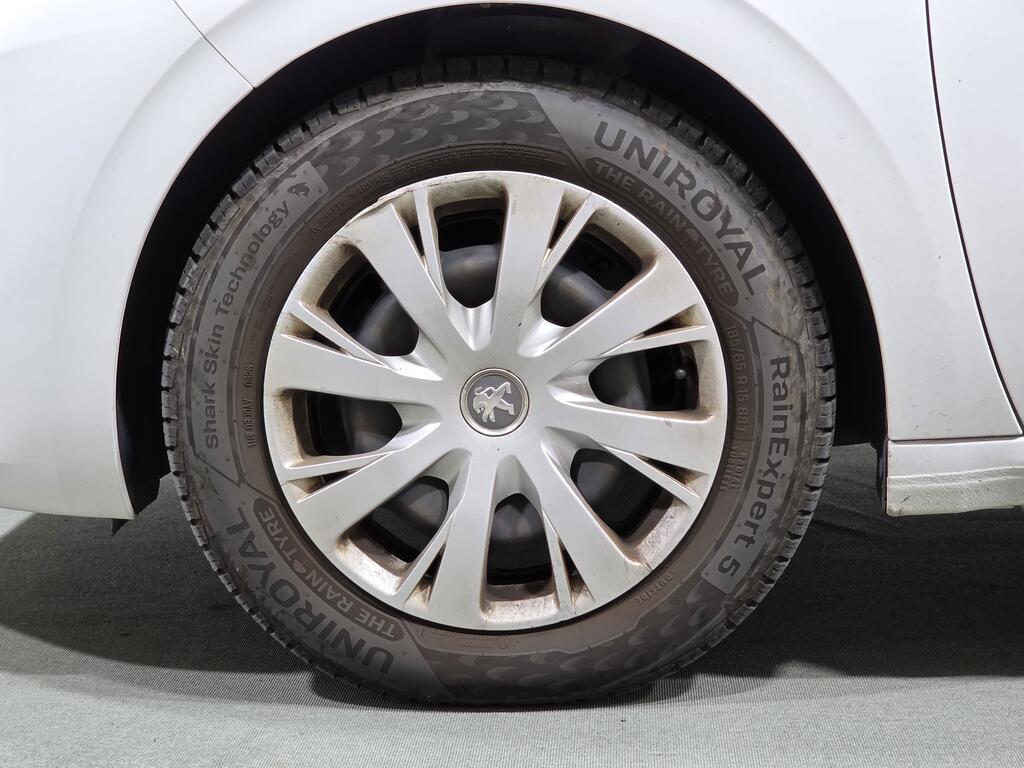 Peugeot 208 1.4 hdi 8v Active 5p